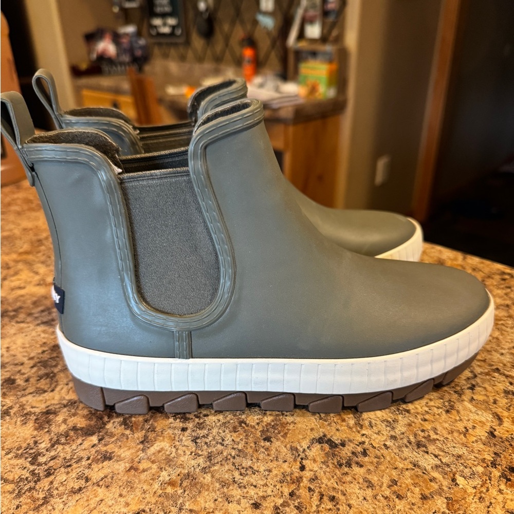 SPERRY Torrent Chelsea Rain Boots
